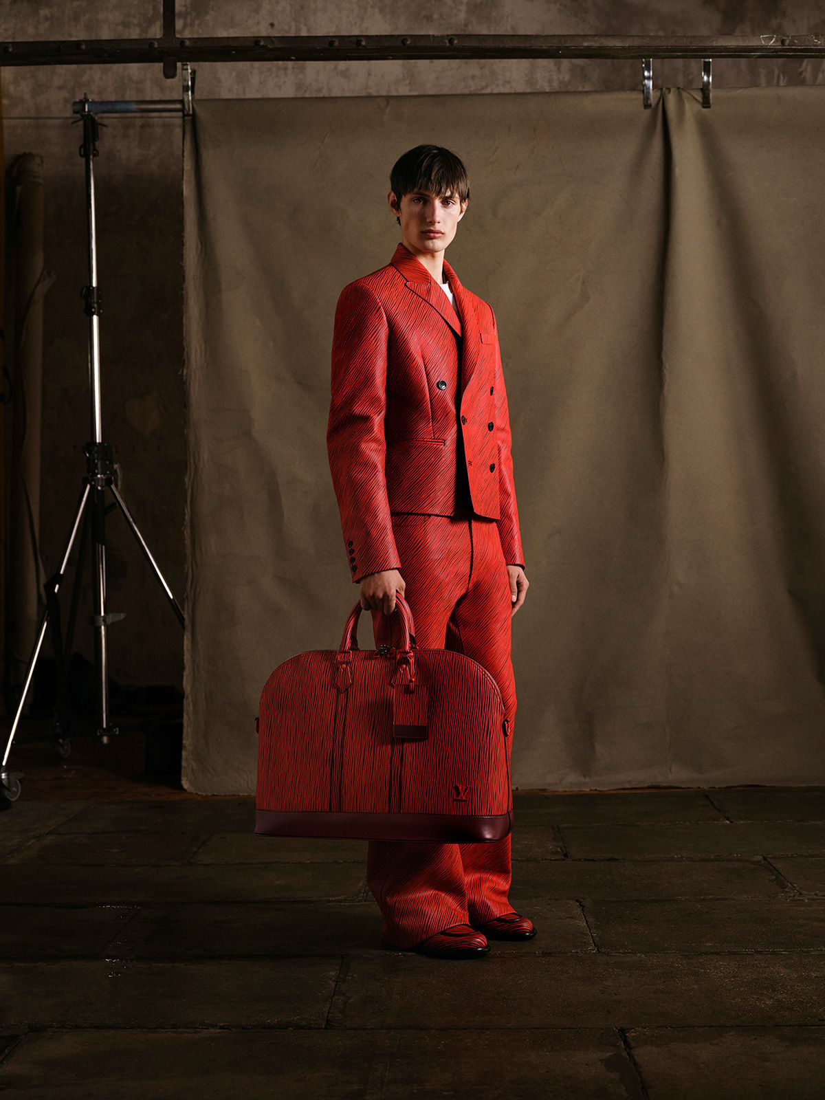 LV-FALL-CAPSULE-2025-LOOK-19.jpg