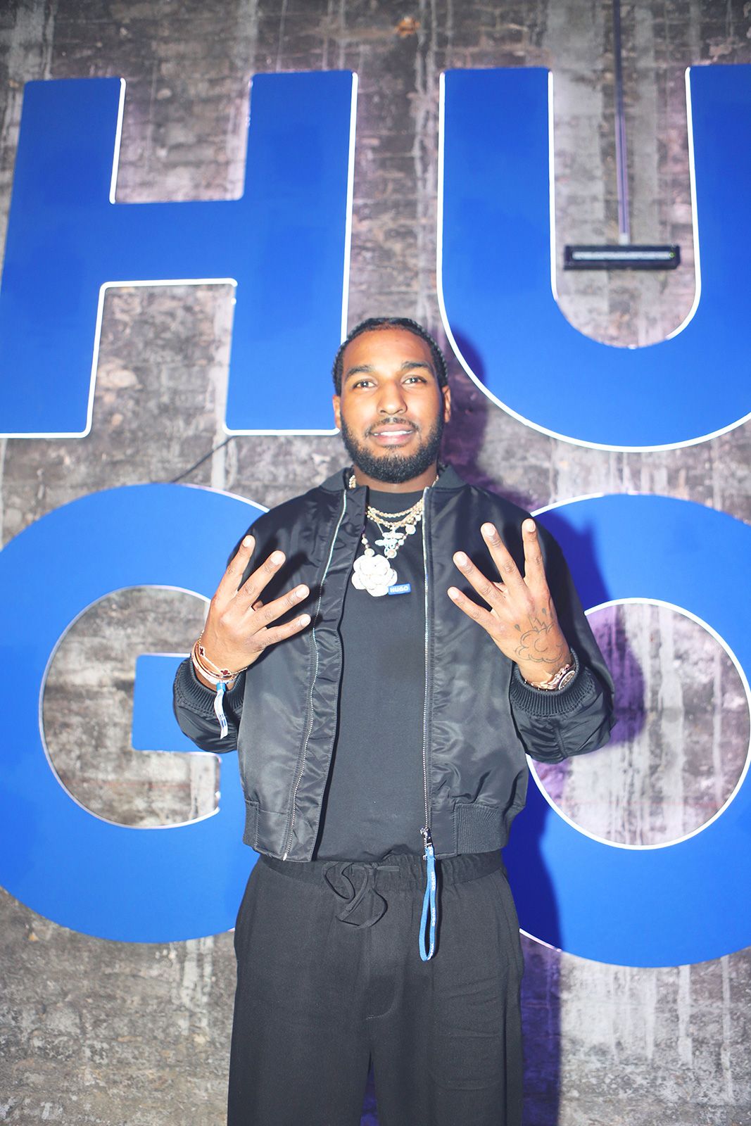 HUGO_Blue_Images_Reezy_002__original.jpg