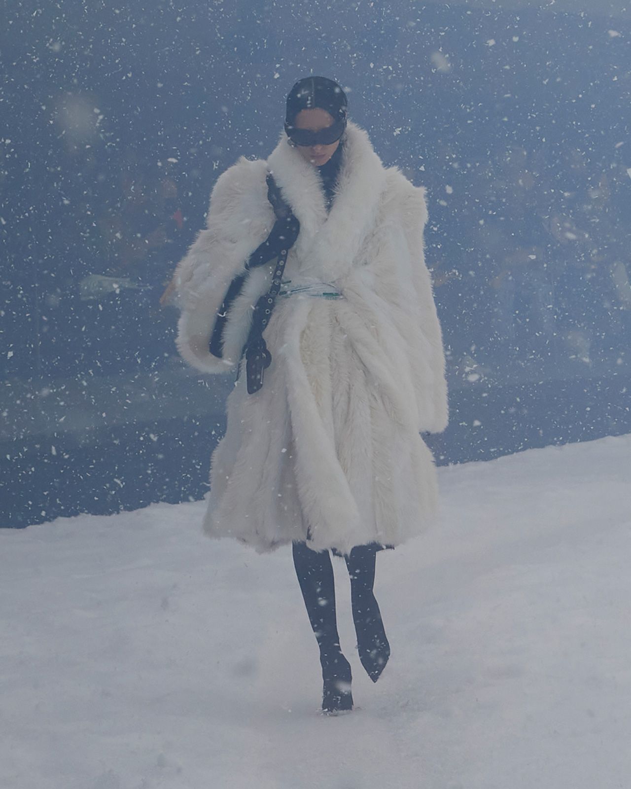 Balenciaga Winter 22 Look 31 Muriel.jpg