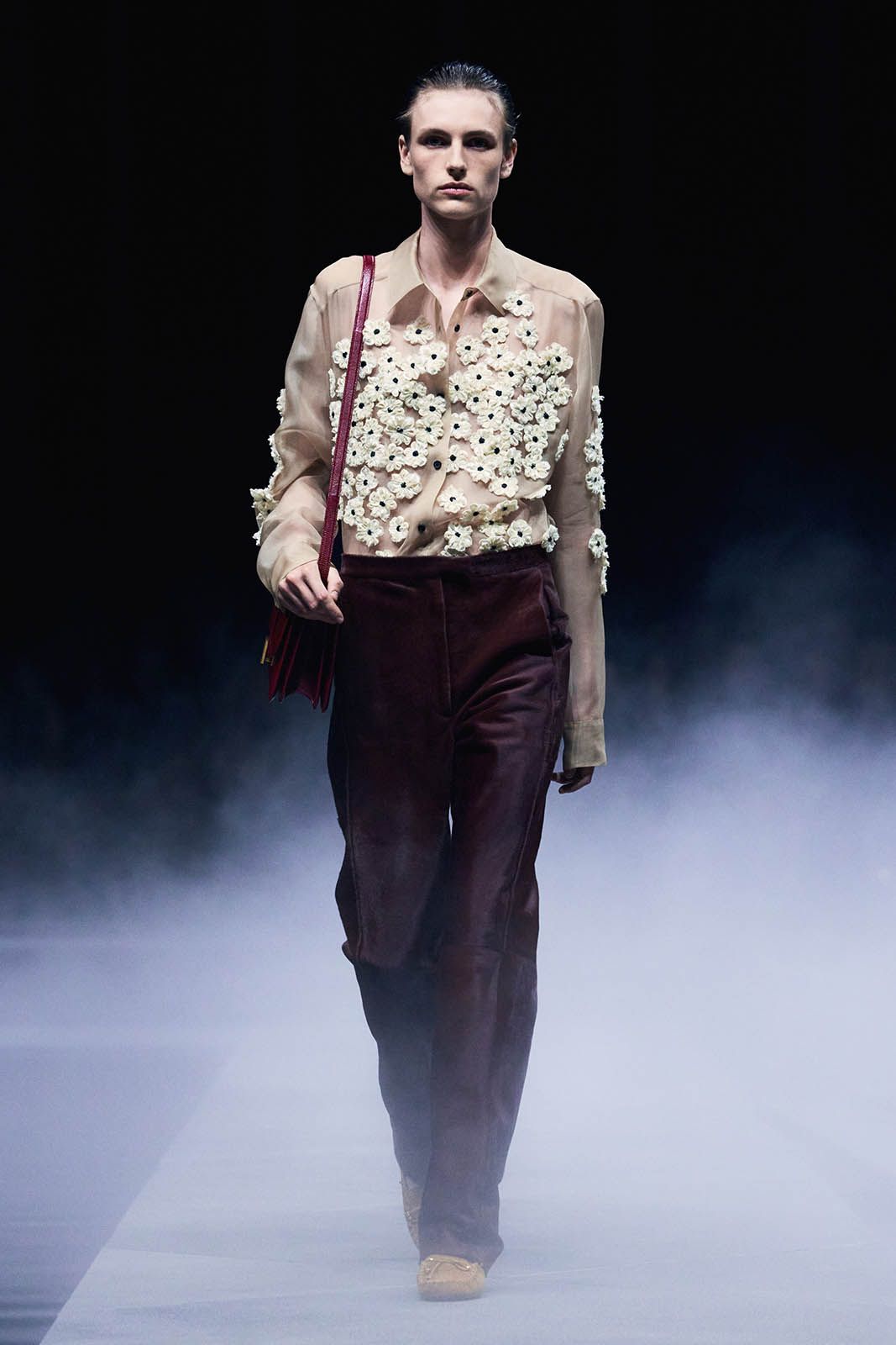KHAITE_S26_RUNWAY_HANNA-TVEITE_24.jpg