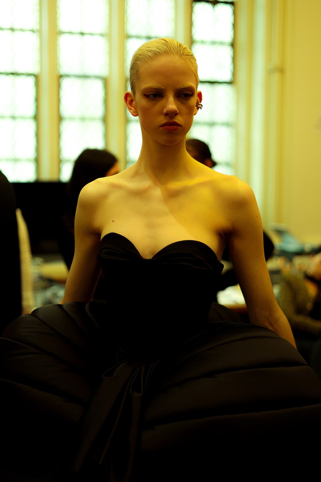 chen-peng-fw024-backstage-25.jpg