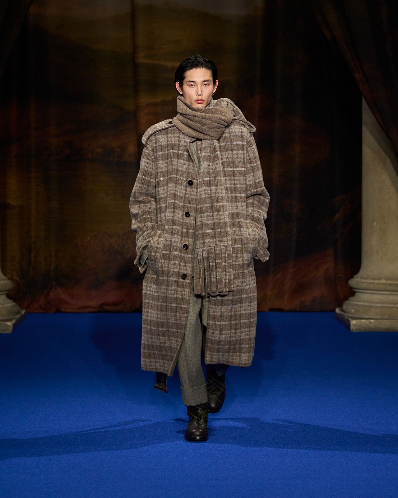 Burberry-Winter-2025-Show---Look-5.jpg