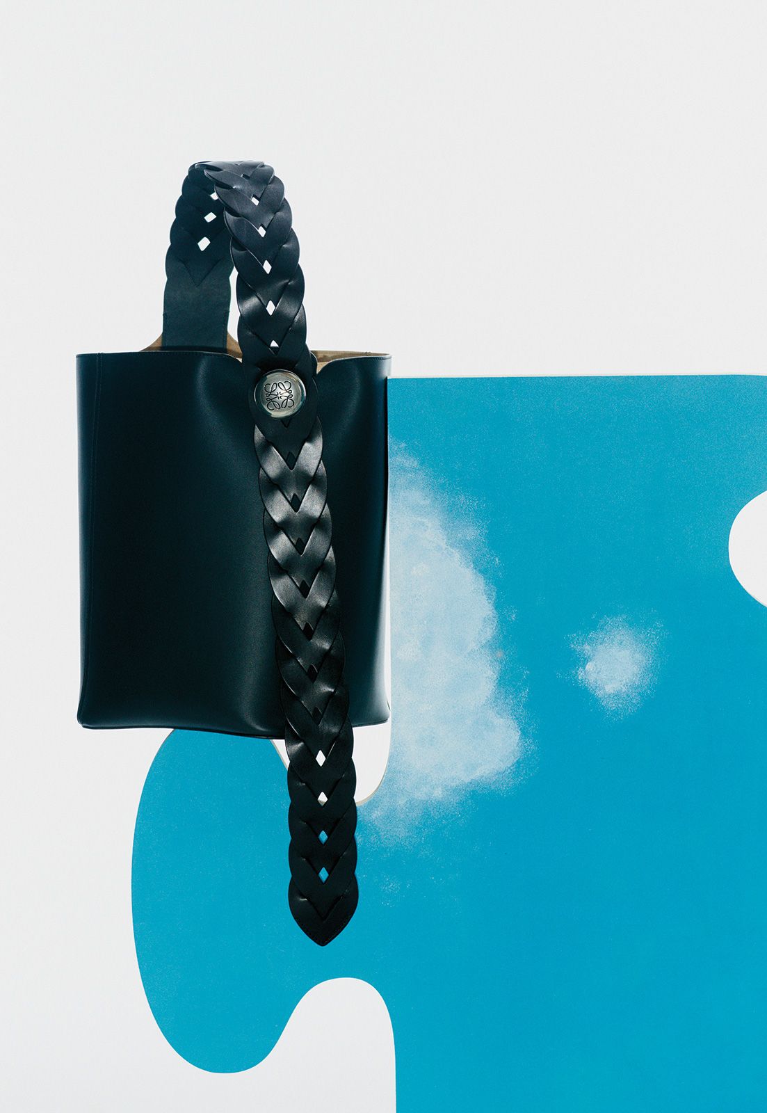 METAL-52-Loewe-editorial-13.jpg