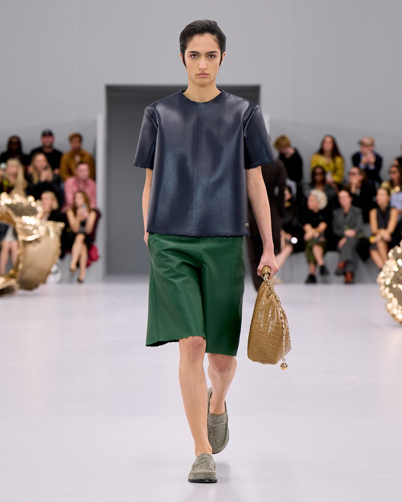 Loewe S S24 23.jpg