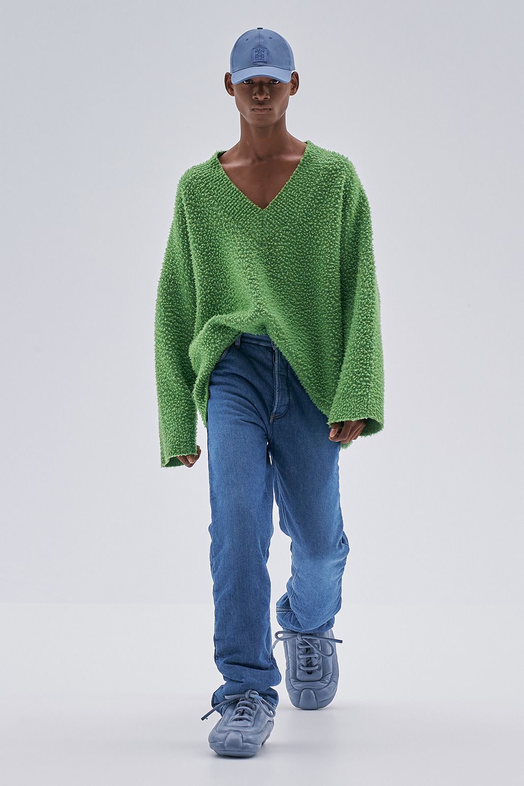 Loewe S S23 Mens Show Runway Look 12 Front Rgb Cropped 2x3 12.jpg