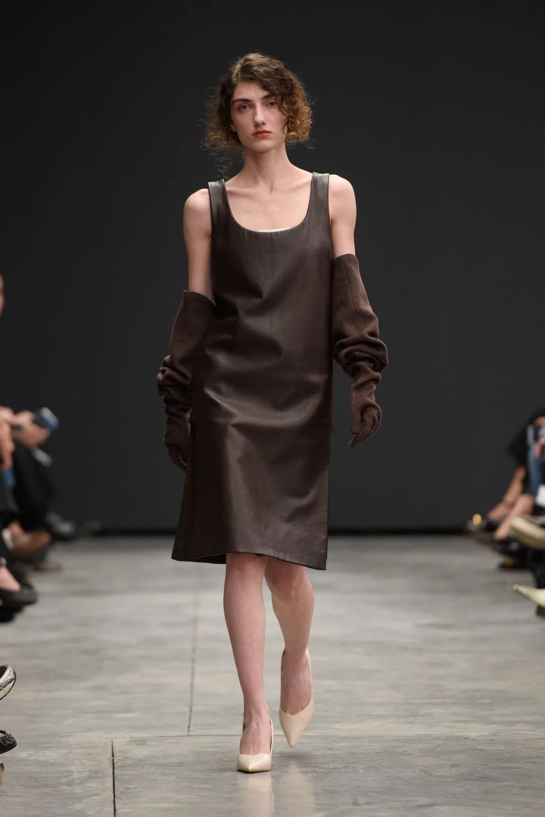 metal-mercedes-benz-fashion-week-tbilisi-02-tatuna-04.webp