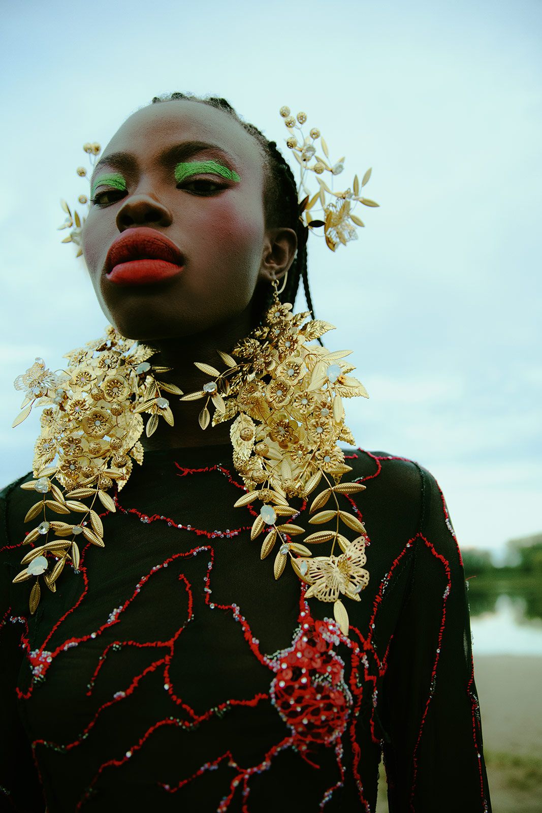 Suzana Holtgrave Metalmagazine 14.jpg