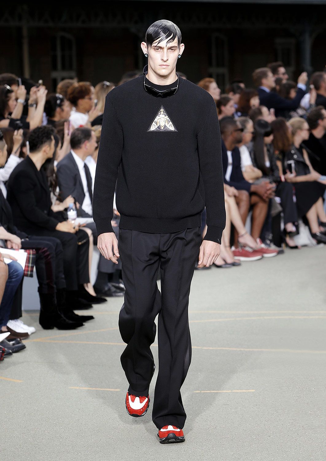 Givenchy S S17 Metalmagazine 3.jpg