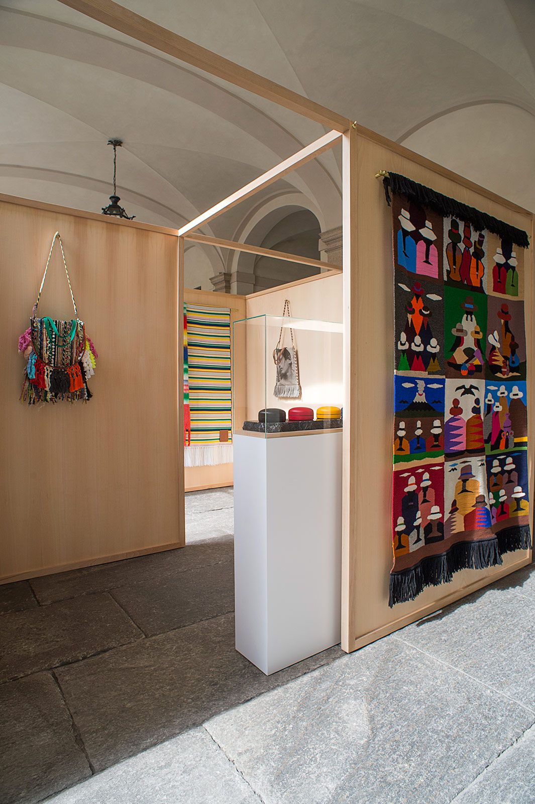 Blankets Loewe Metalmagazine 15.jpg