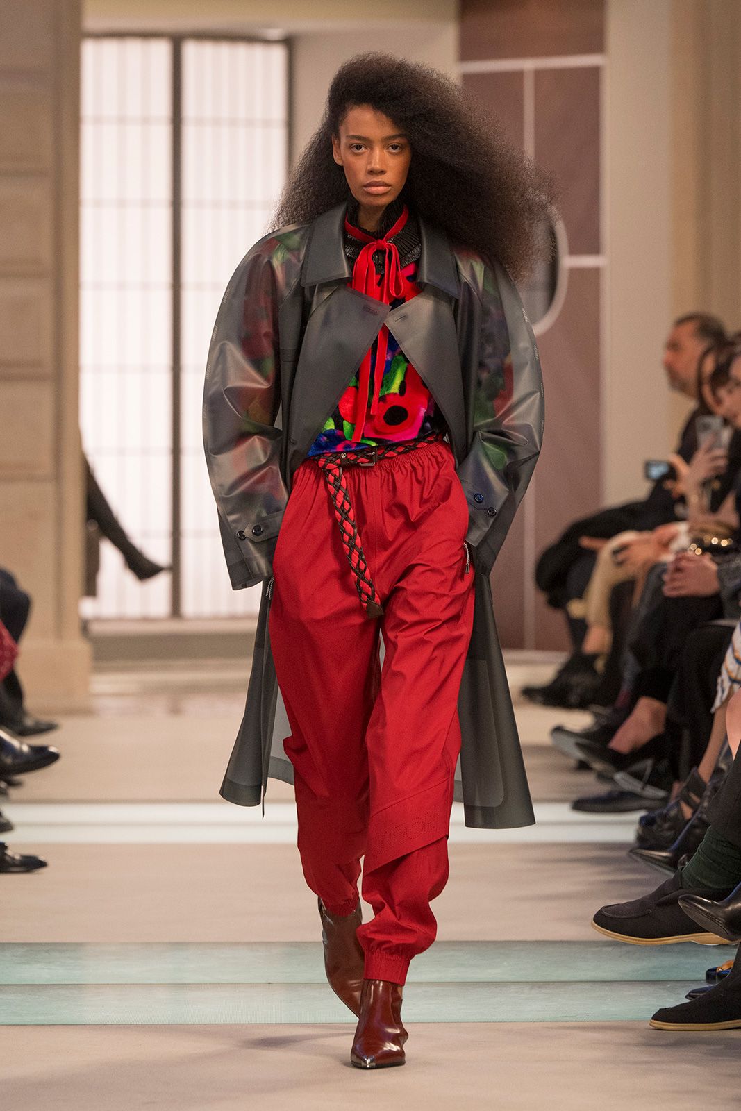 LV_AW25_Look_01.jpg