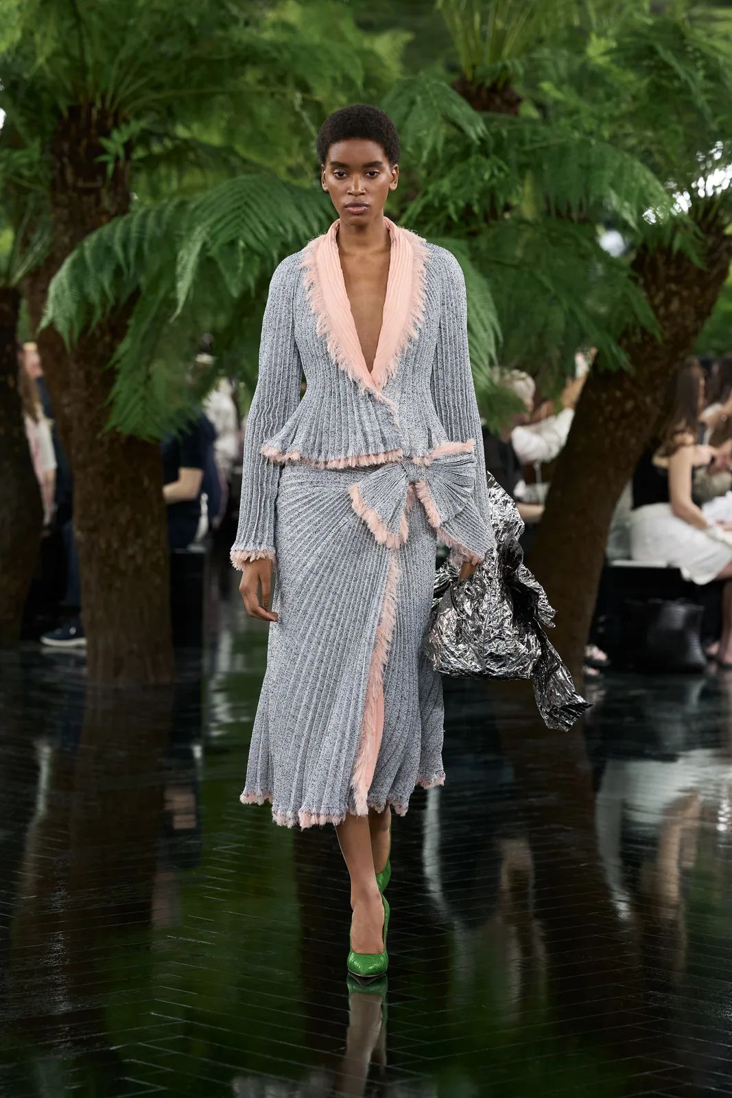 metal-dior-haute-couture-f-w-2026-08.webp