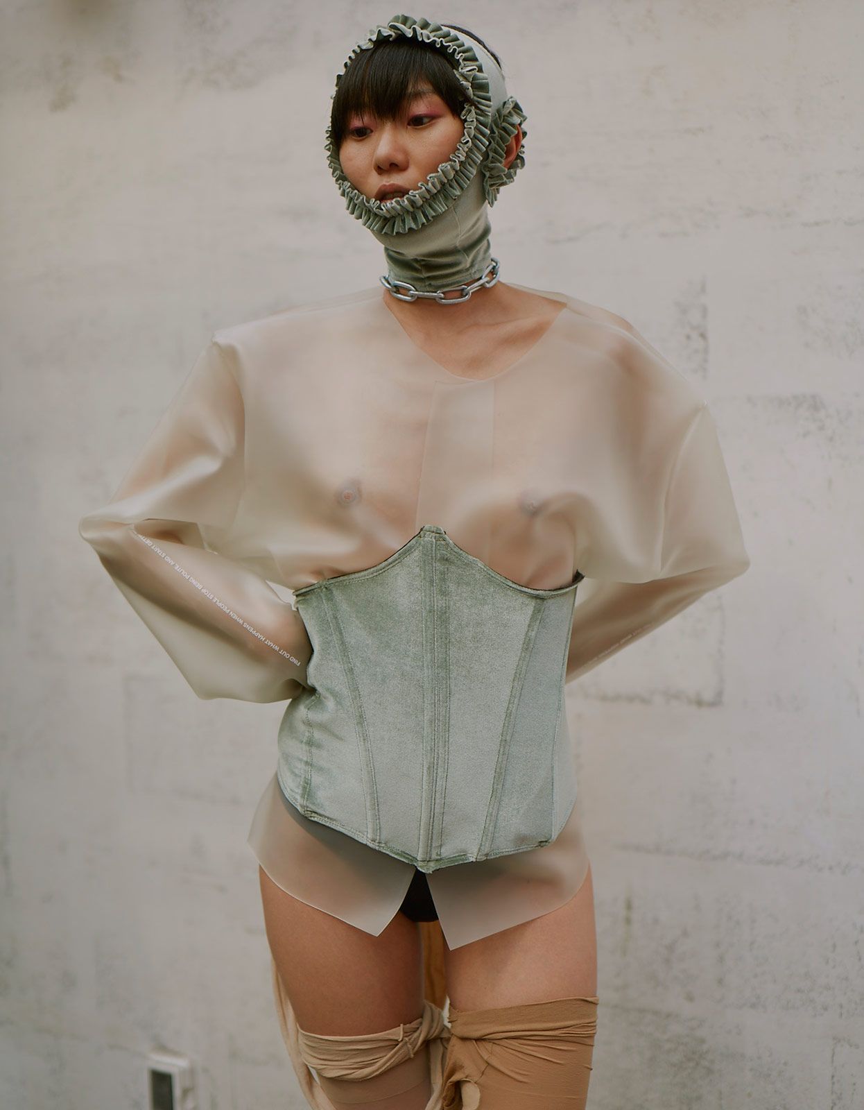 Paola Vivas Metalmagazine 9.jpg