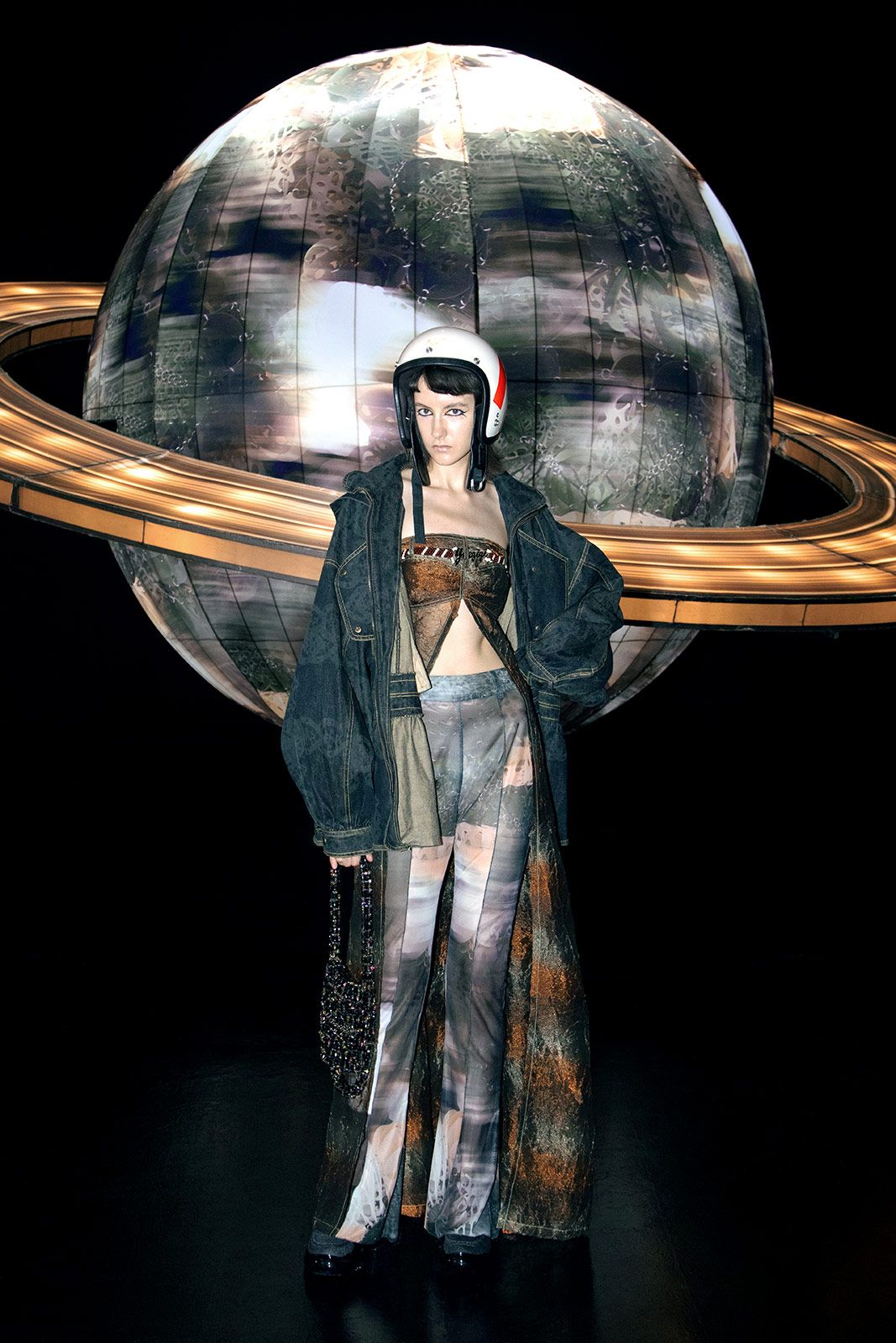 Yue Qi Metalmagazine 9.jpg