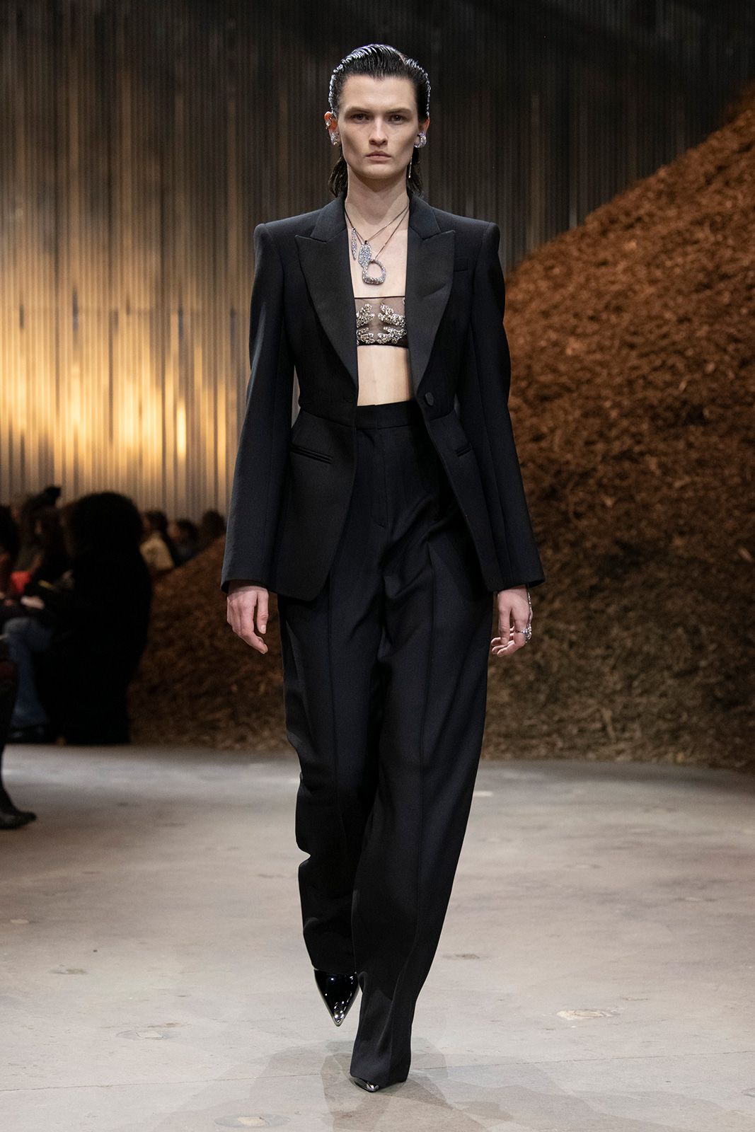 Alexander Mc Queen Fw 2022 Metalmagazine 35.jpg