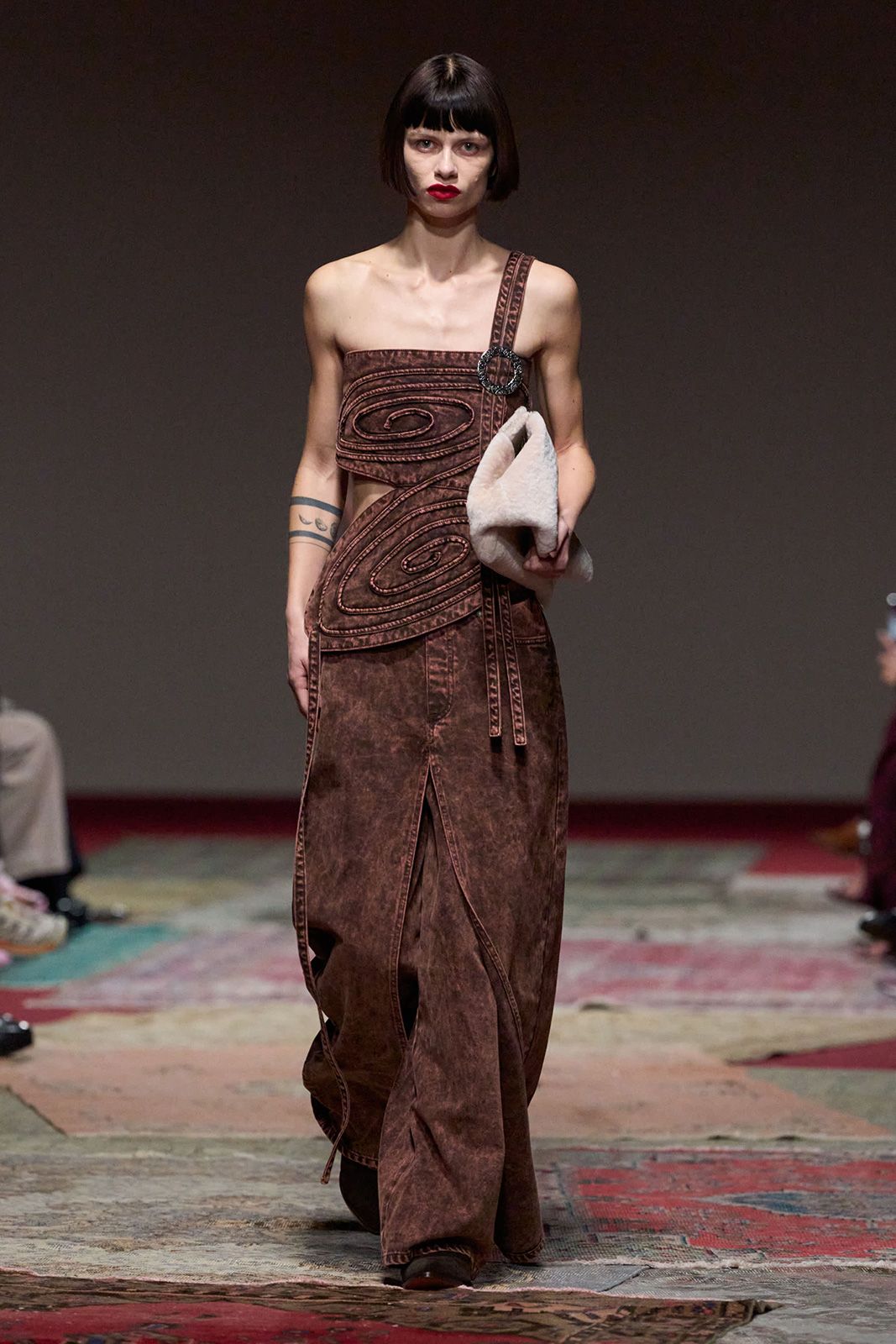 LES-BENJAMINS_DUBAI-FASHION-WEEK_AW25-26_014.jpg