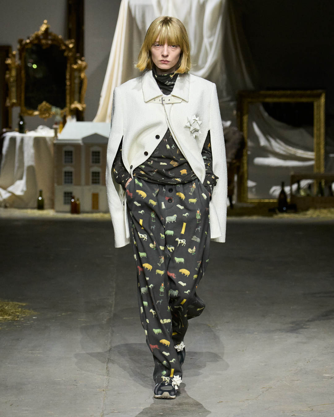 Oscar Oyuang F26 Look 17.jpg
