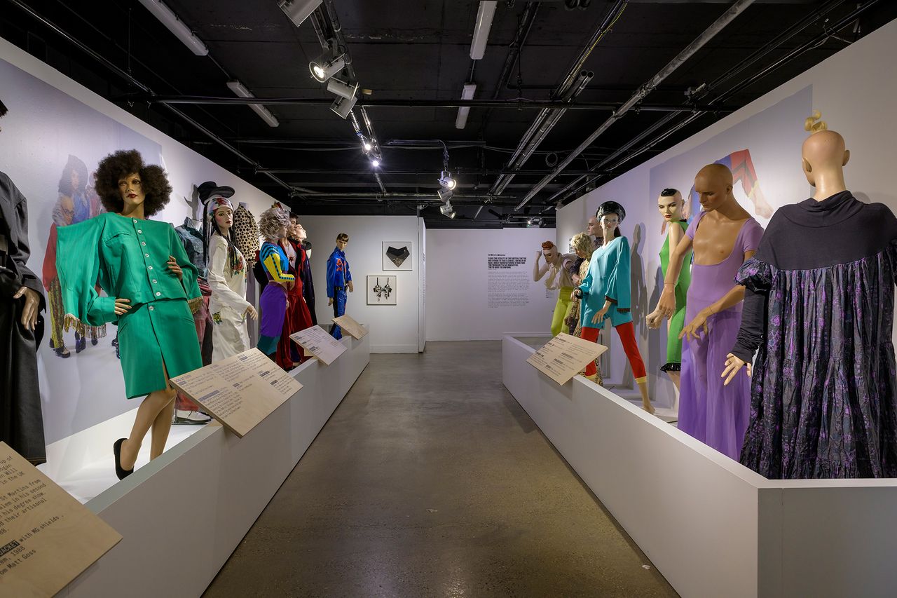 Outlaws-Fashion-and-Textile-Museum_6.jpg