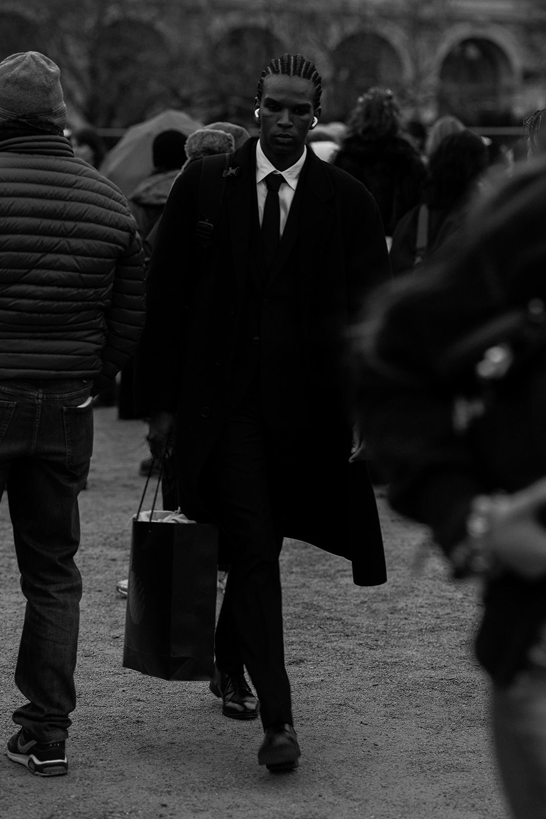 Paris_Fashion_Week_F_W_2024_by_Erwan_Filidori_15.jpg