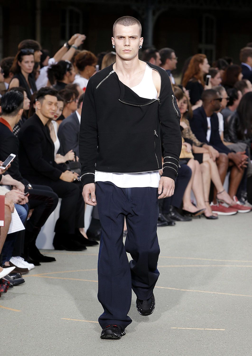Givenchy S S17 Metalmagazine 10.jpg