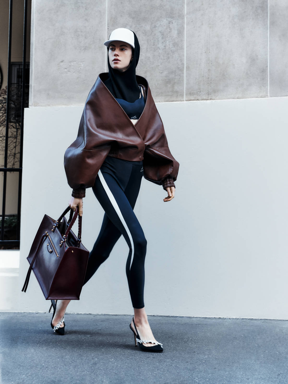 BALENCIAGA-FALL-26_10.jpg