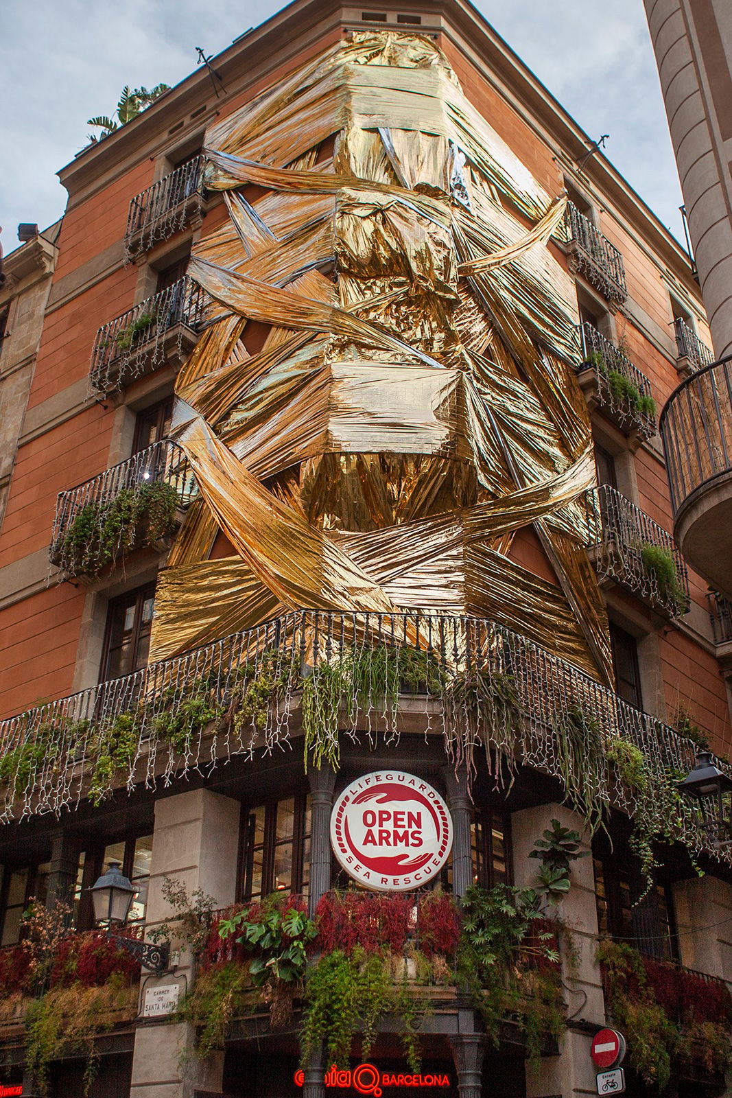 Etnia Barcelona Foundation Open Arms 1.jpg