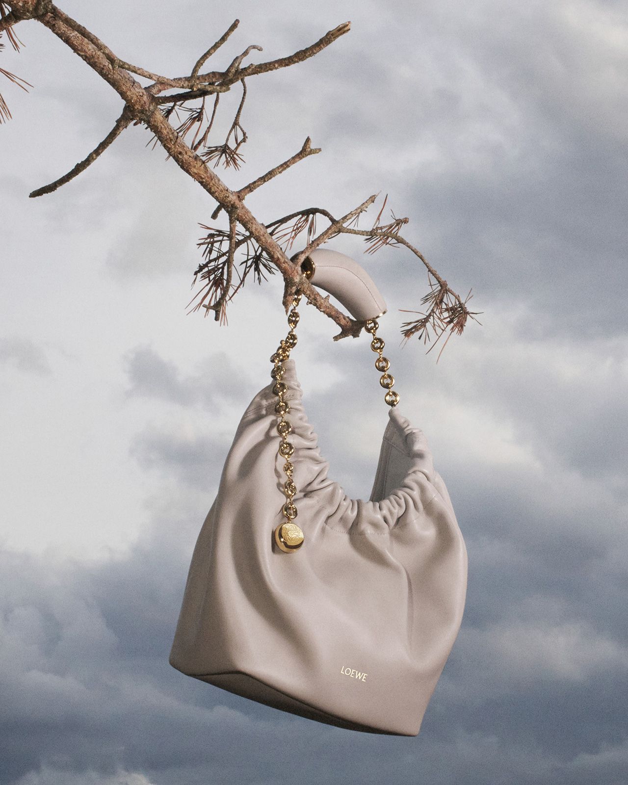 LOEWE_SS25_DAVID_SIMS_CAMPAIGN_8.jpg