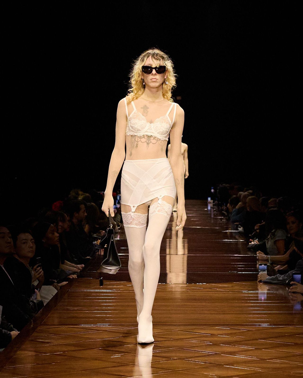 BALENCIAGA-SUMMER-25-LOOK-1_RAIN.jpg