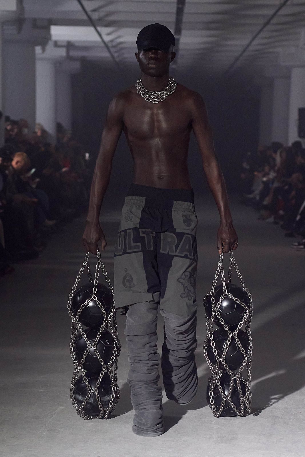 AW24-Copenhagen-Fashion-Week-HanKjbenhavn-Runway-2x3-James-Cochrane-1.jpg