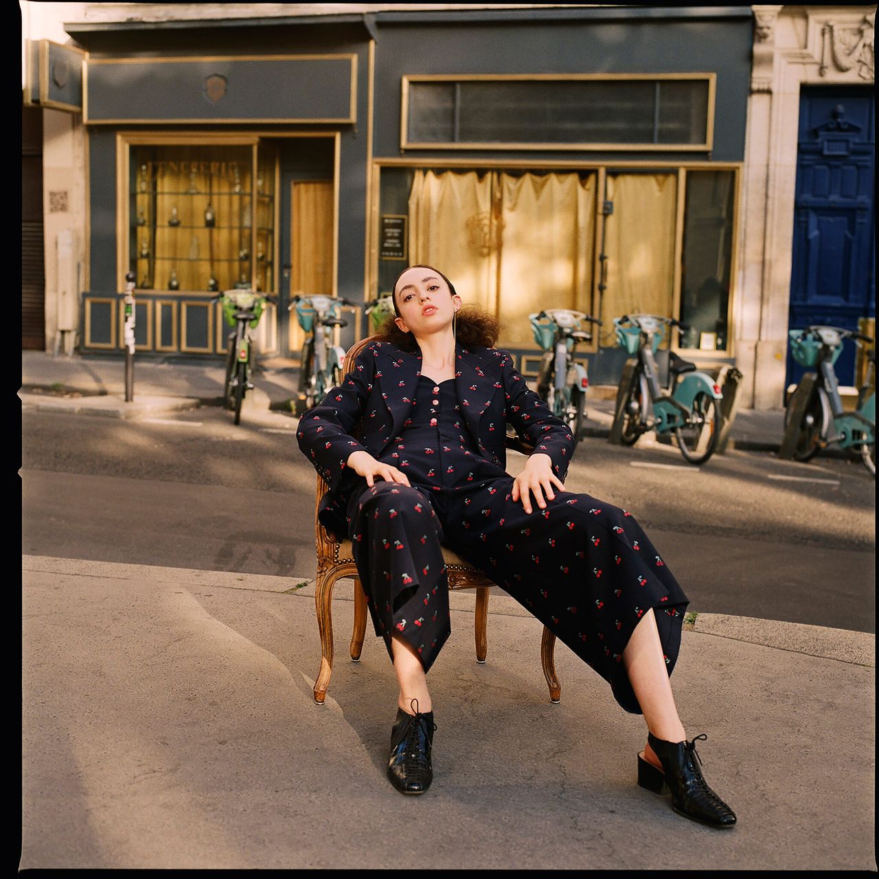 Sous Le Ciel De Paris 02.jpg
