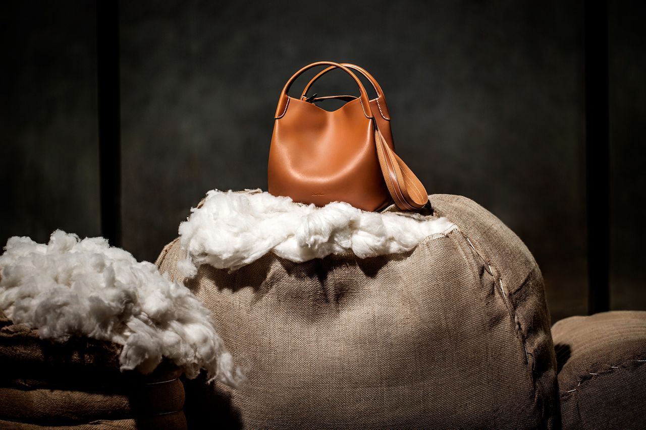 Loro Piana Bale Bag Making of 14.jpg