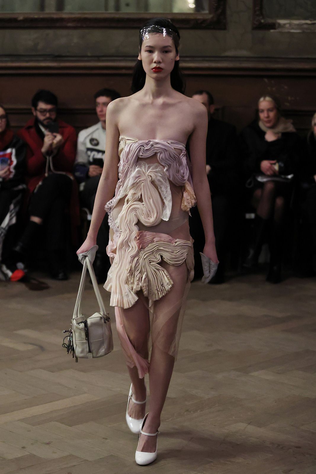 LOU_DE_BÈTOLY_AW25_Look10_Press_by_Boris-Marberg_for_BFW.jpg