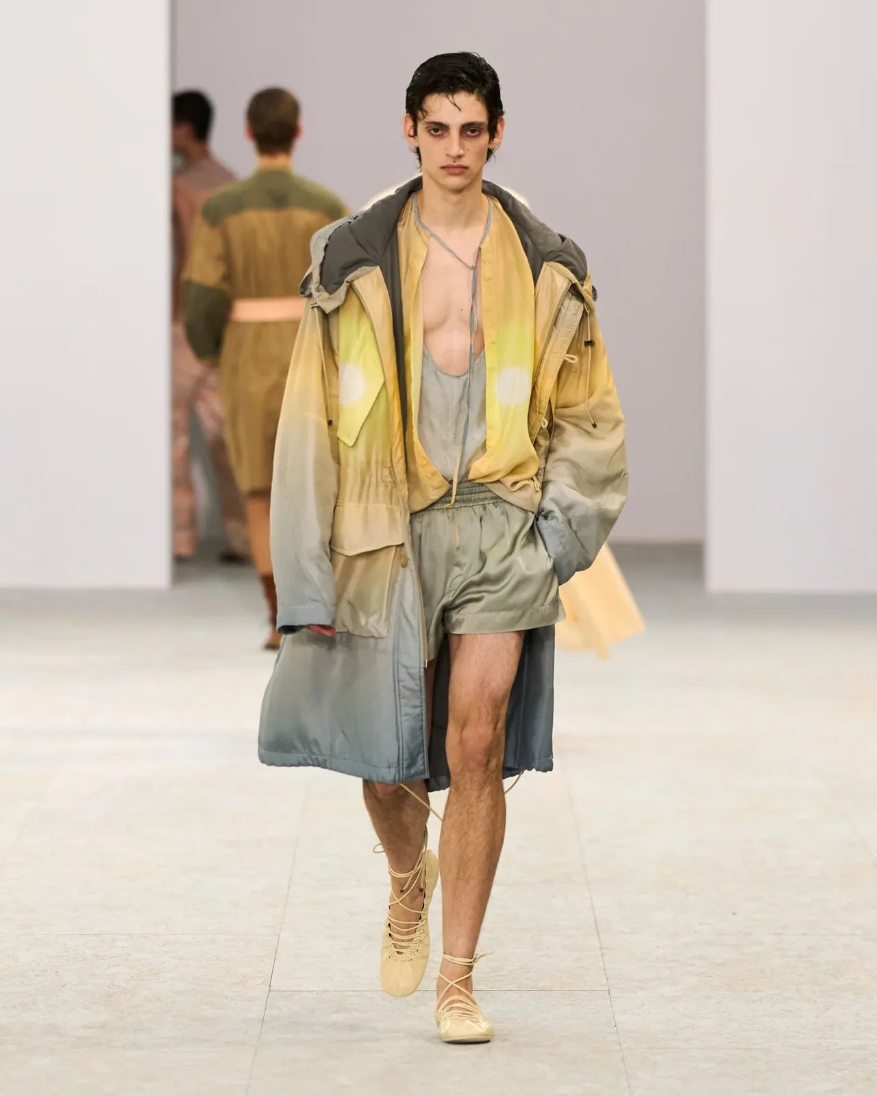 metal-dries-van-noten-s-s-2027-menswear-21.webp