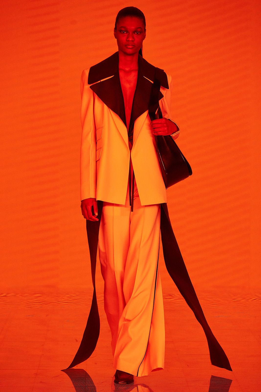 Peter Do Fall 22 Rtw New York Credit Greg Kessler Brand 16.jpg