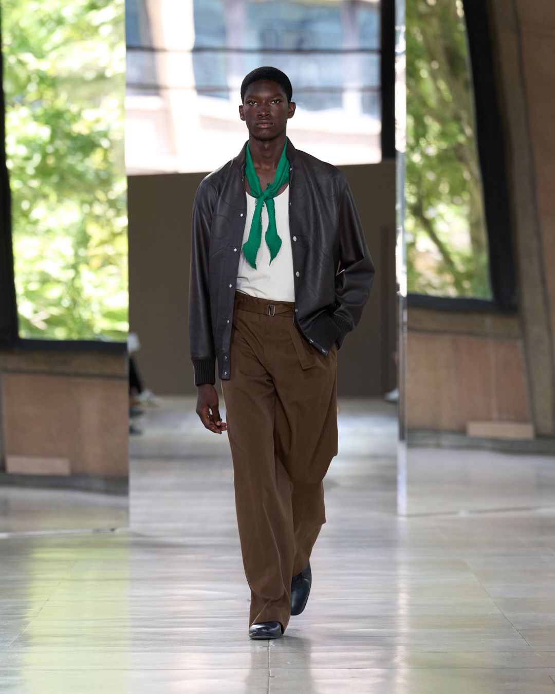 HERMES_MRTW_SHOW_SS26_RUNWAY_2.jpg