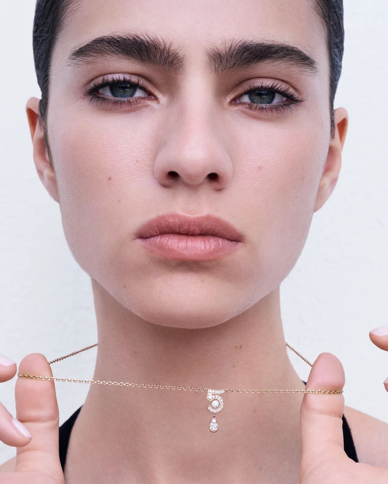 metal-chanel-jewel-edit-08.webp