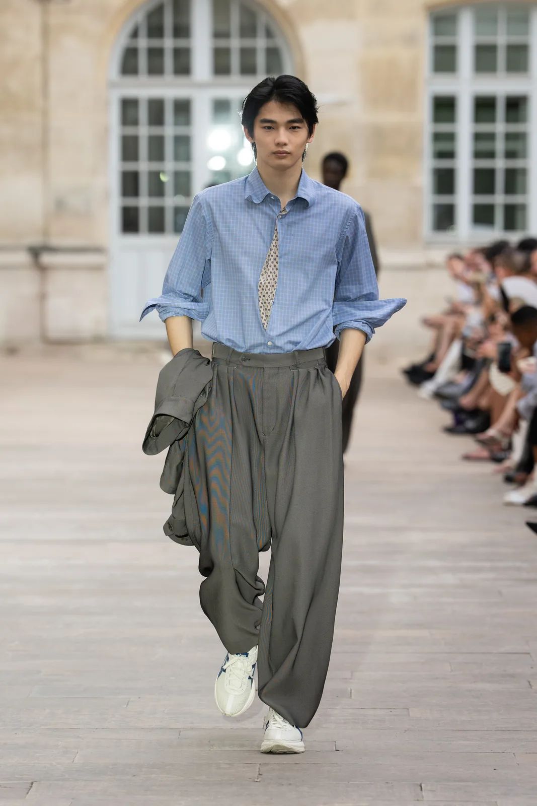 metal-trends-in-menswear-20.webp