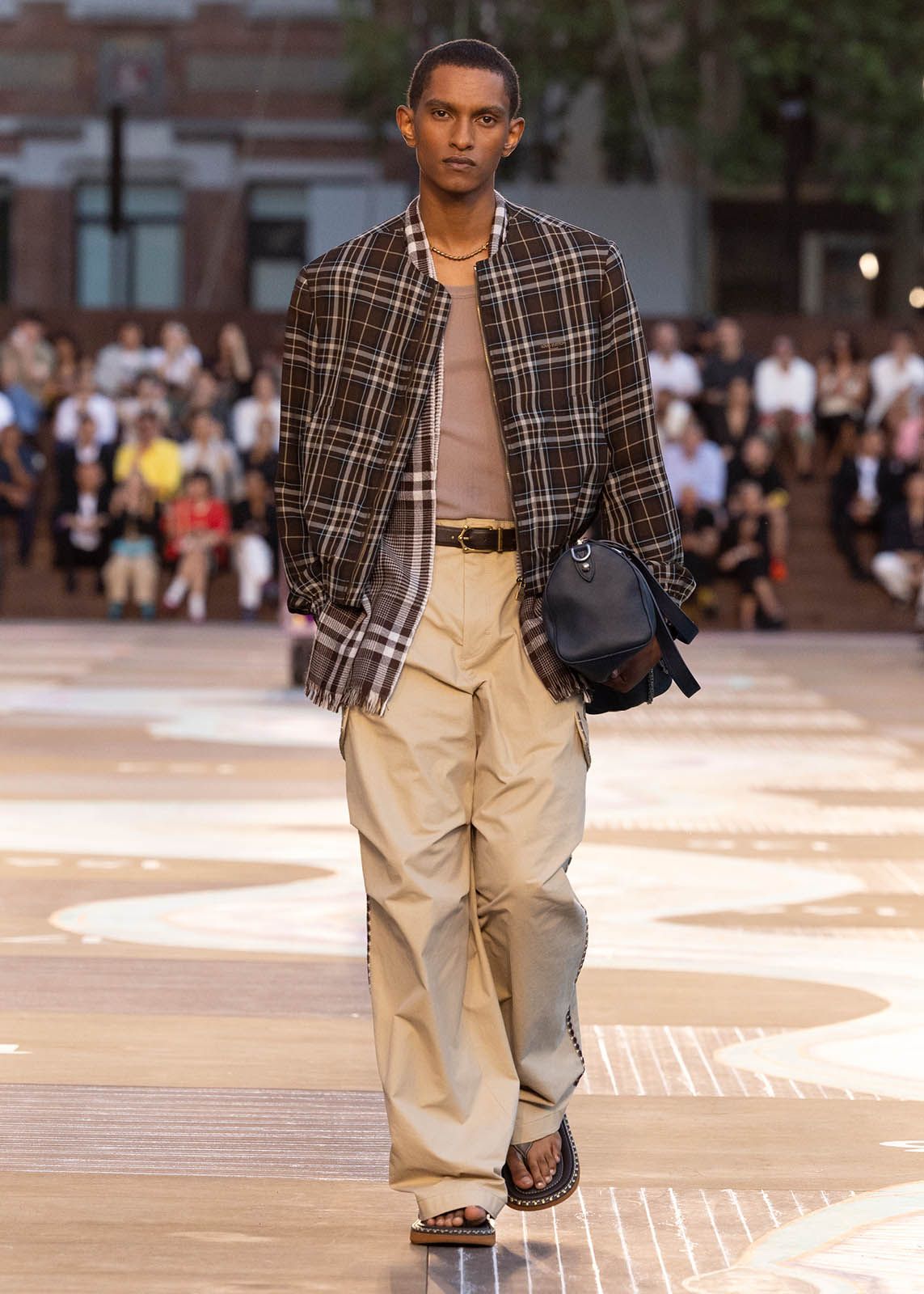 LOUIS-VUITTON-MEN-SPRING-SUMMER-2026-SHOW-LOOK_11.jpg