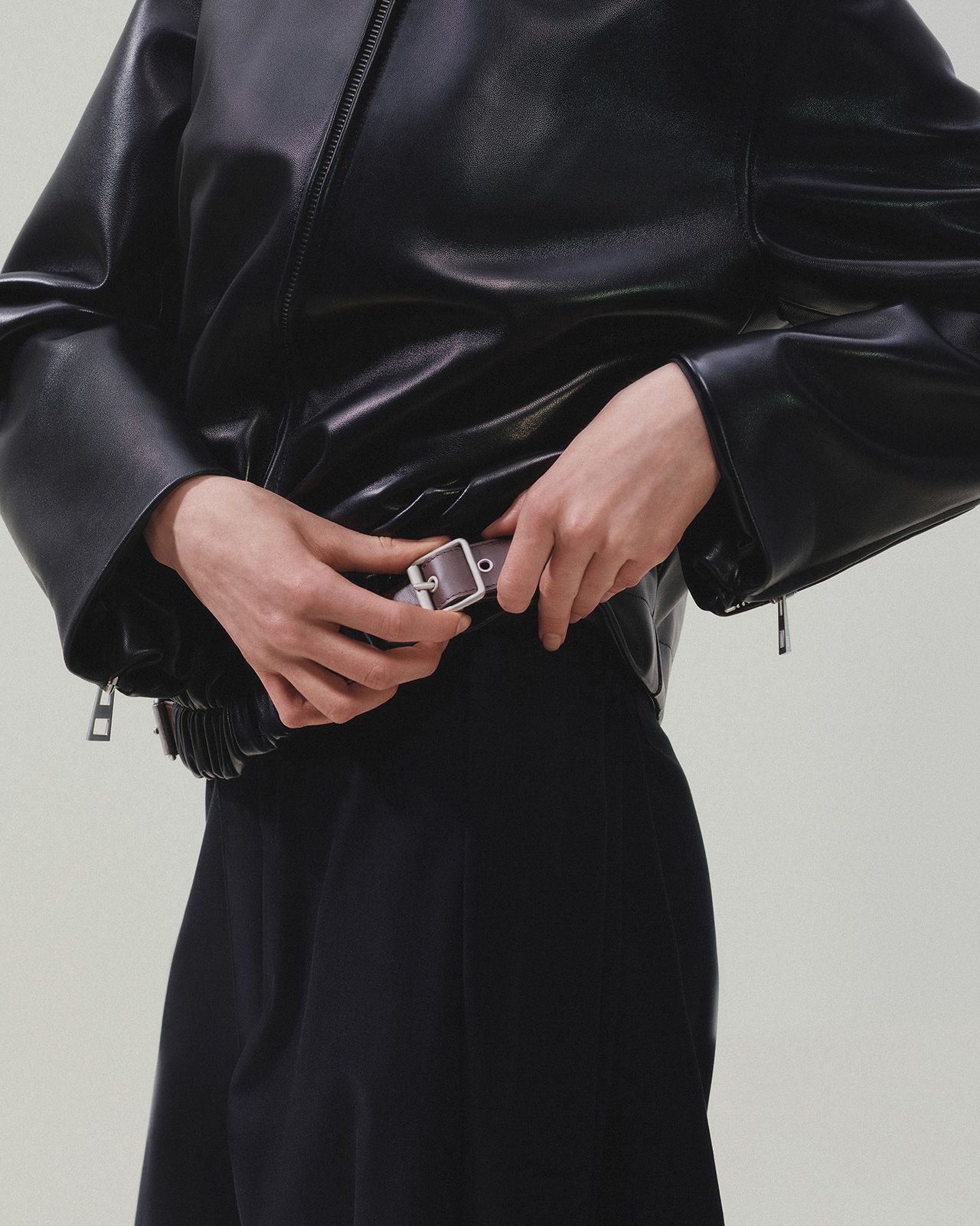 LOEWE_FW25_MAIN_CAMPAIGN_3.jpg