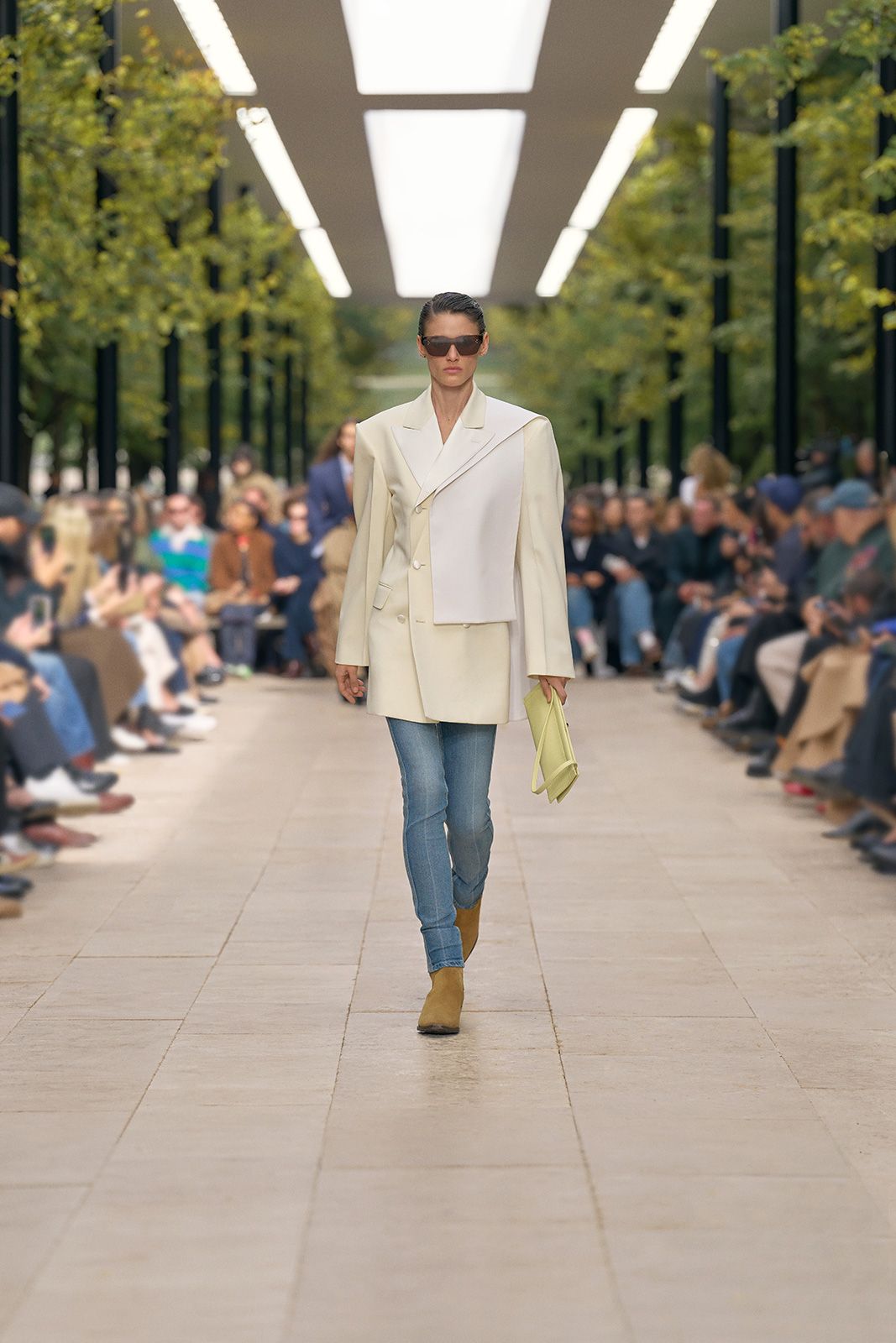 Celine-S26-look-17.jpg