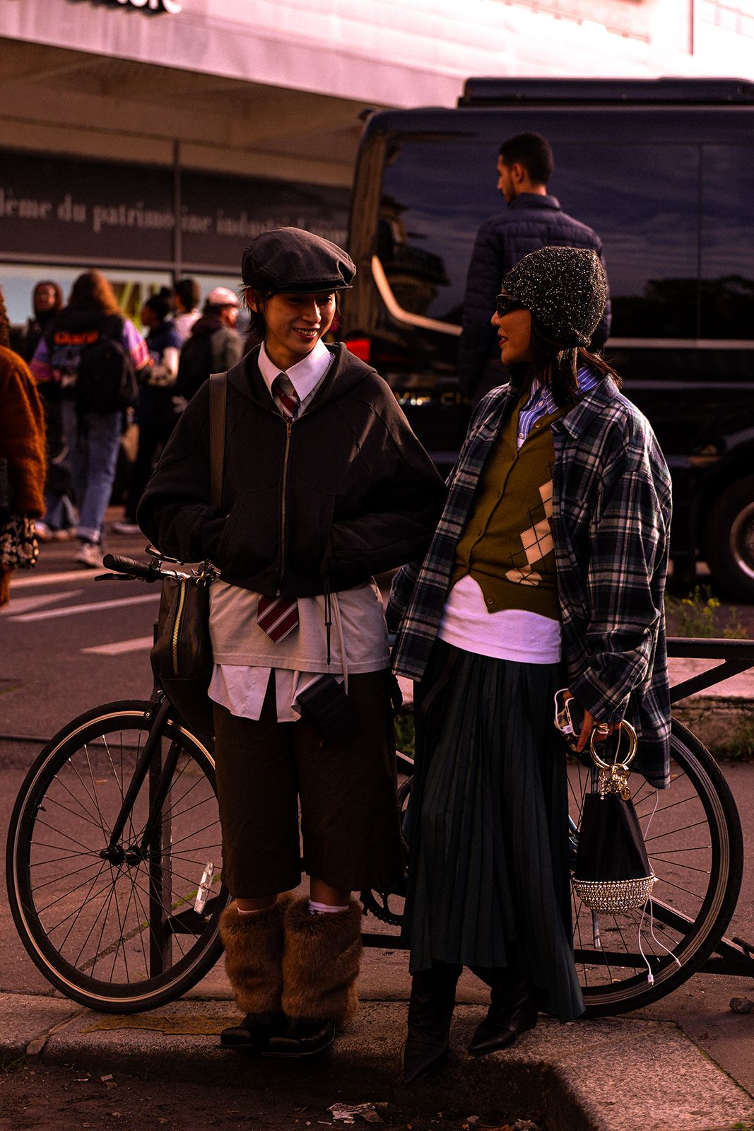 w-pfw-ss025-streetstyle-113.jpg