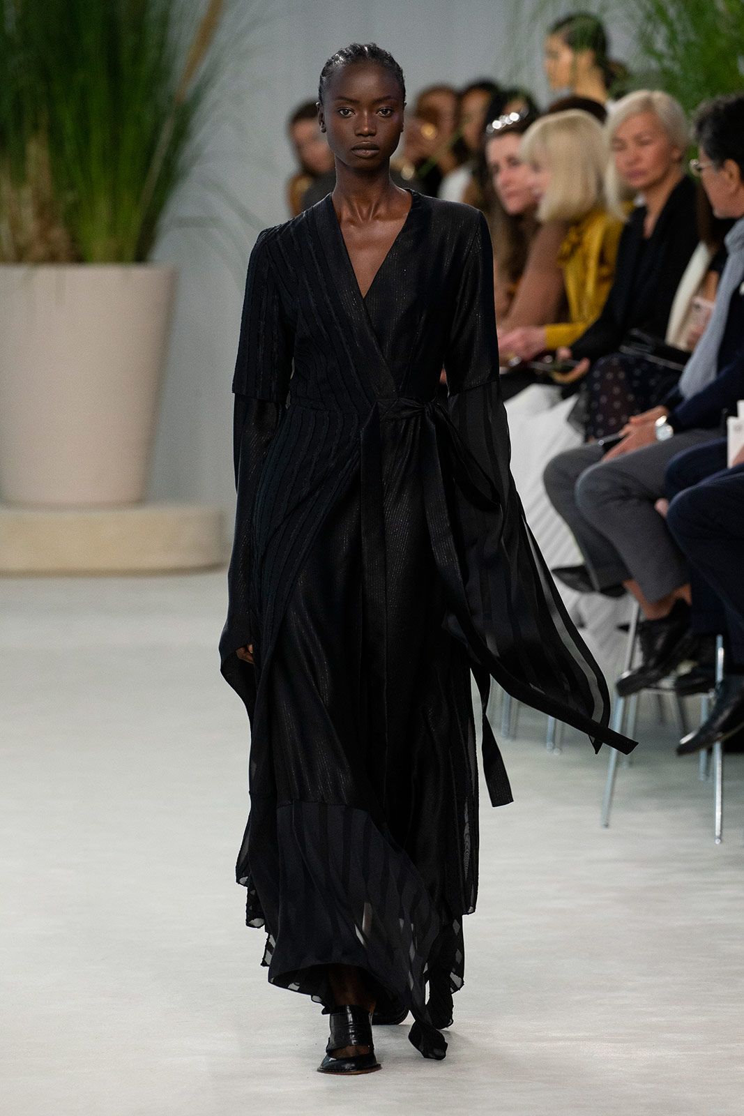 Loewe Women S S20 Look 36.jpg
