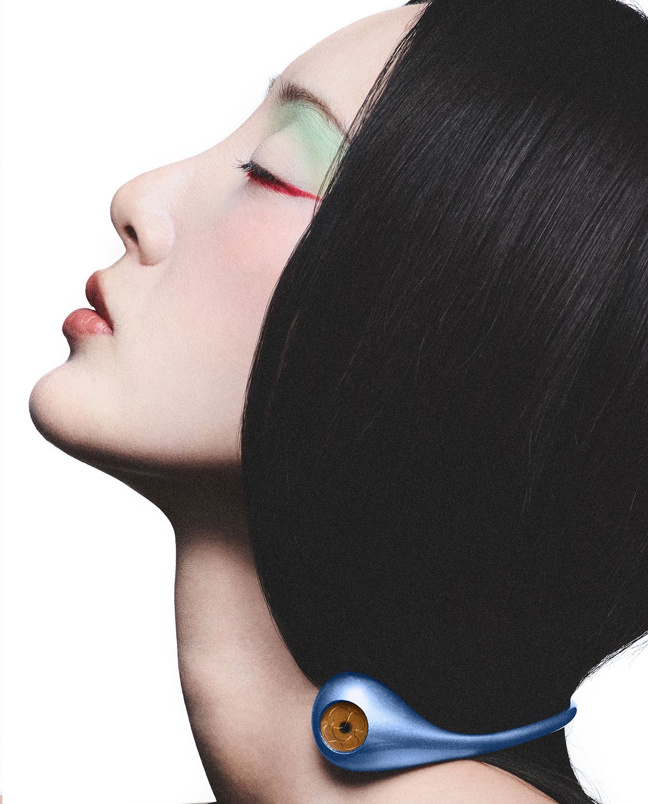 ALTER-NECKCUFF-IN-BLUE-02_NOGRAPHIC.jpg