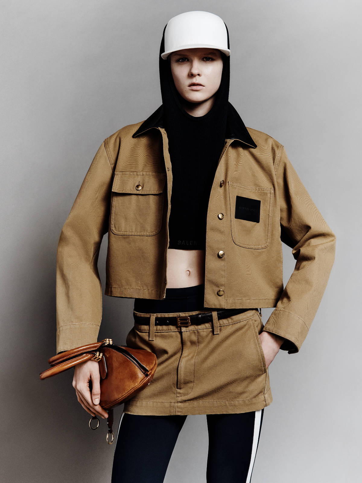 BALENCIAGA-FALL-26_7.jpg