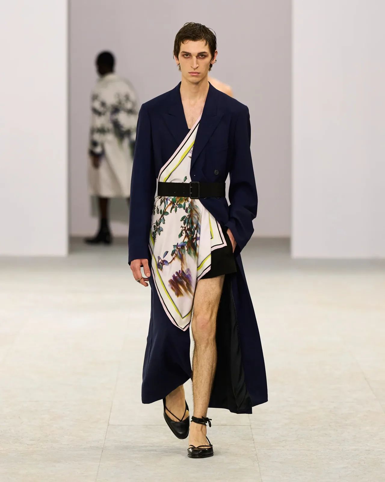 metal-dries-van-noten-s-s-2027-menswear-35.webp