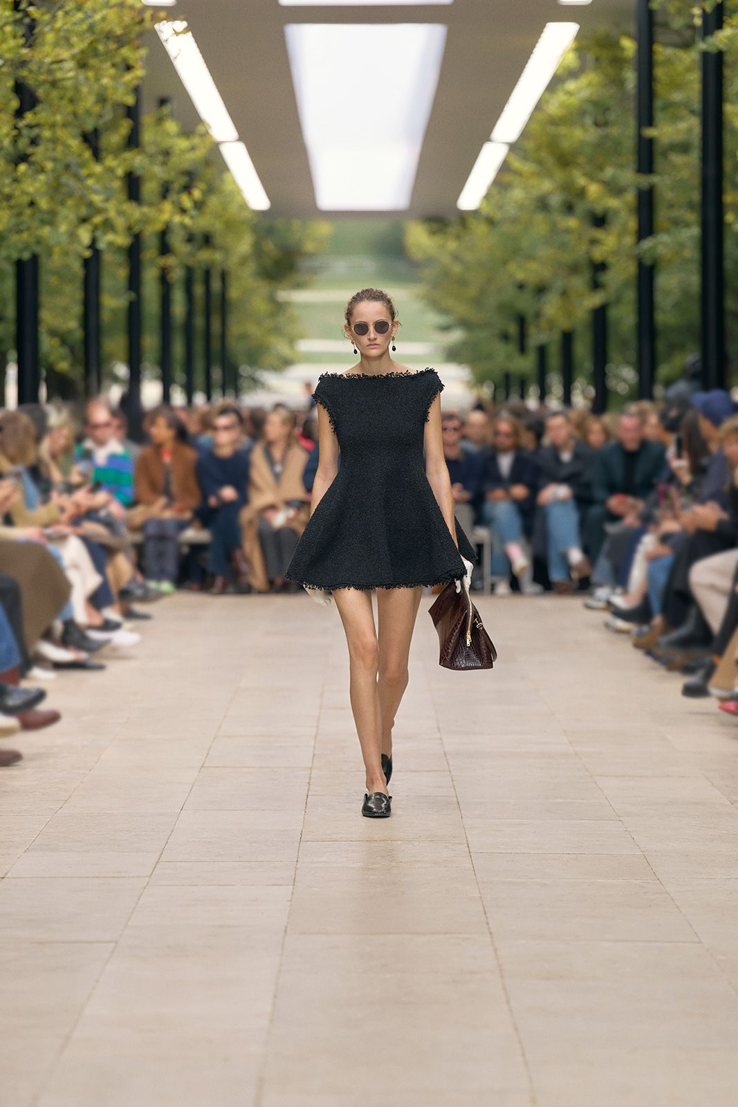 Celine-S26-look-01.jpg