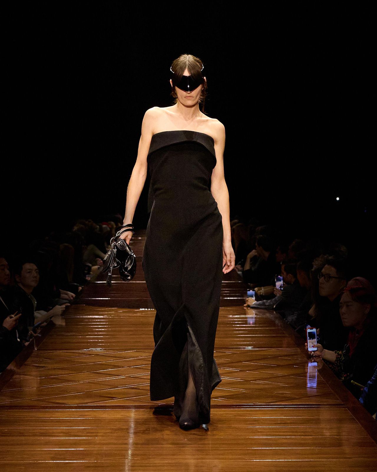 BALENCIAGA-SUMMER-25-LOOK-45_OCTOBER.jpg