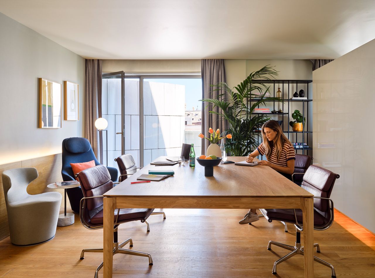 The Sircle Top Select Workspace2392 1.jpg