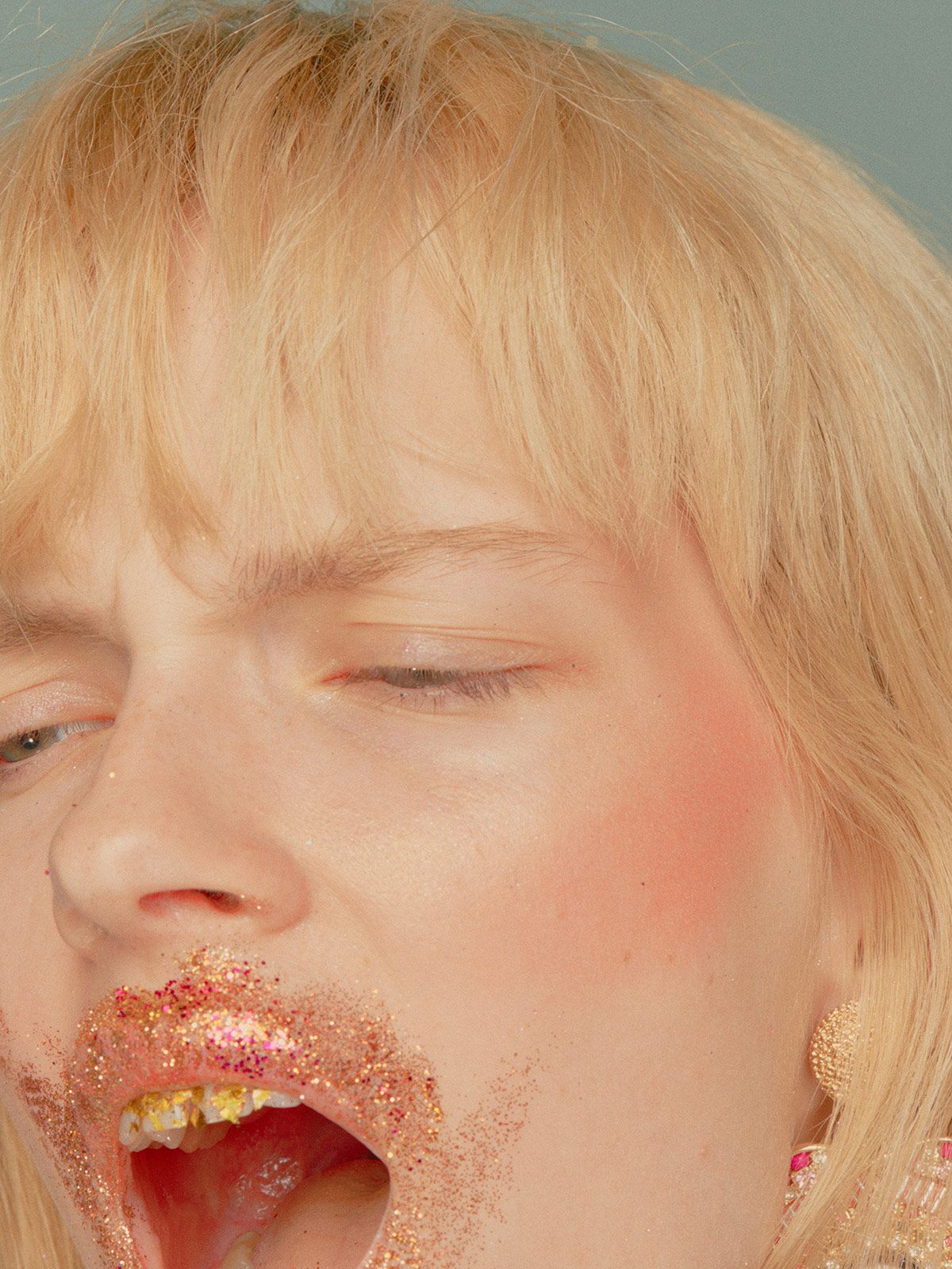 Willand Joan Metalmagazine 1.jpg