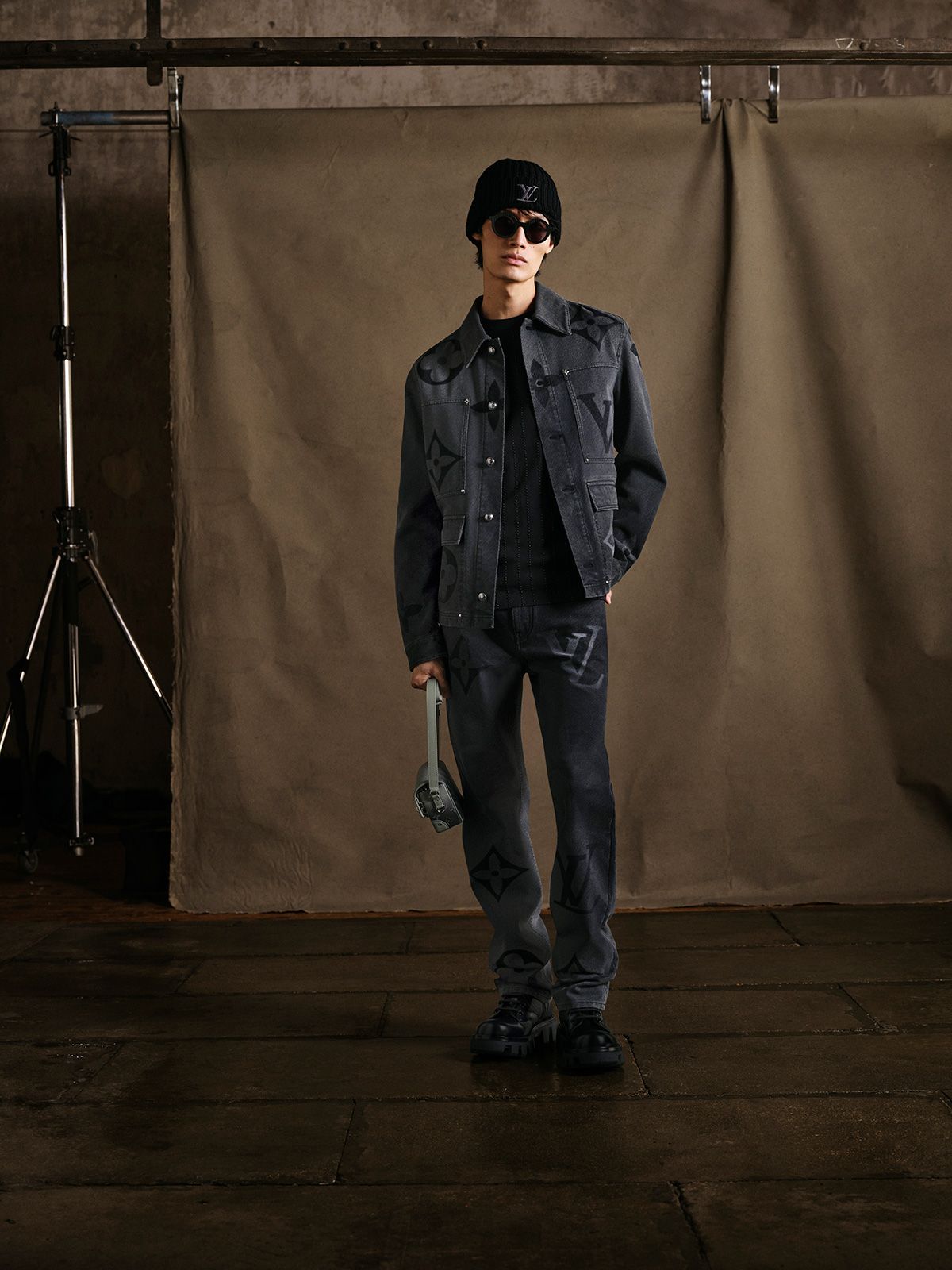 LV-FALL-CAPSULE-2025-LOOK-14.jpg