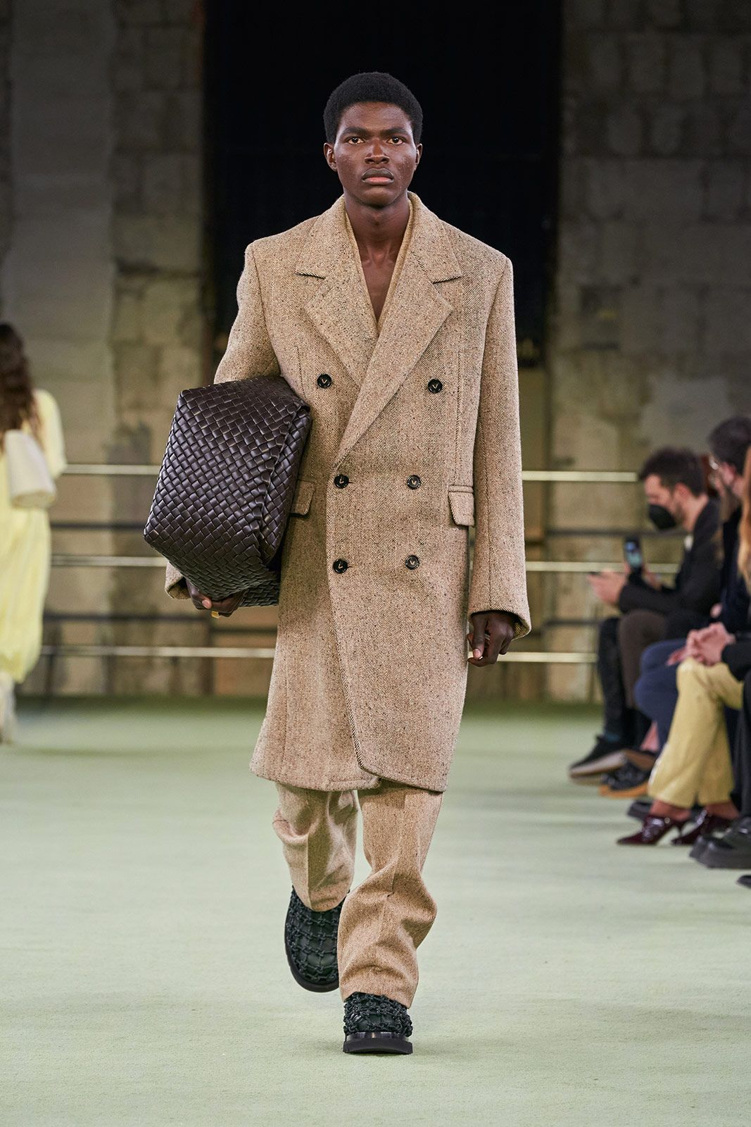 Bottega Veneta W22 060.jpg